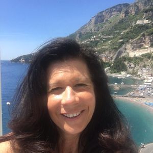 Meet your Posher, Annette